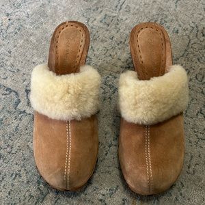 Gianni Bini Women’s Furrever Tan Suede Mule Clogs